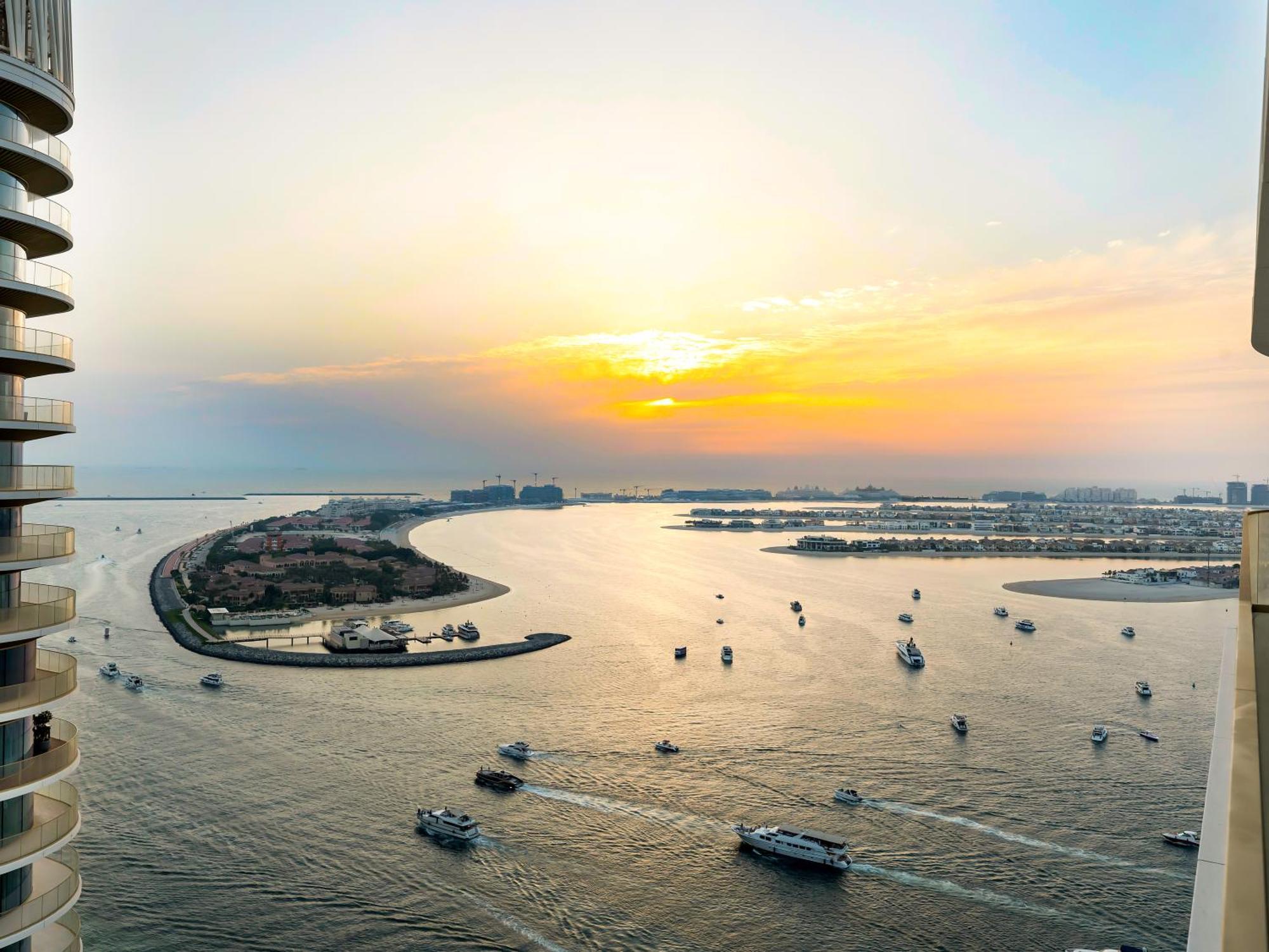 Utra Lux Large 1 Bedroom With Sunset Views And Private * Dubai