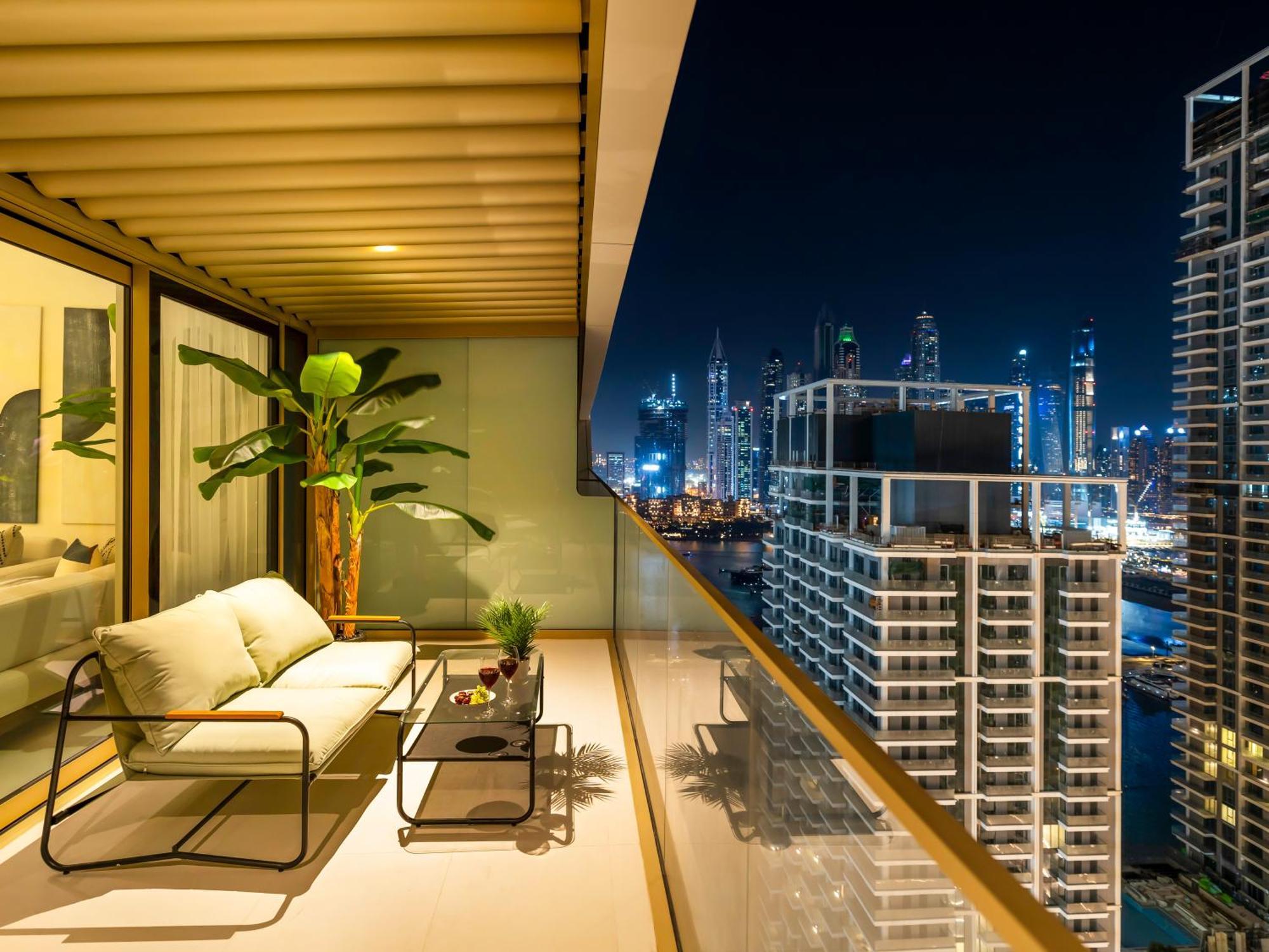 Utra Lux Large 1 Bedroom With Sunset Views And Private Apartment *